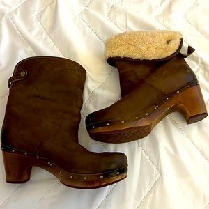 Brown UGG Lynnea Leather Clog Boots